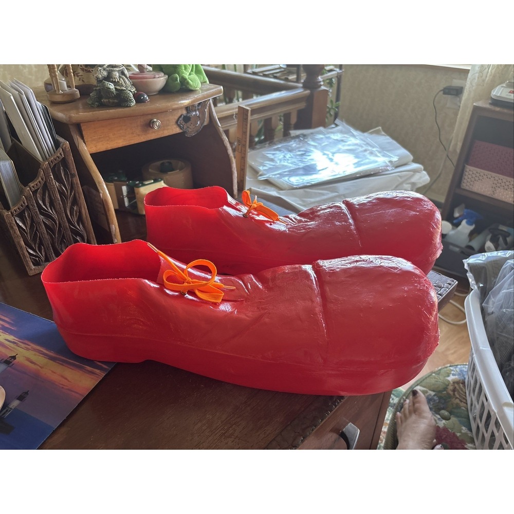 VINTAGE 1978 RUBIE'S RED PLASTIC CLOWN SHOES #741 MADE IN USA 16"COSTUME ADULT